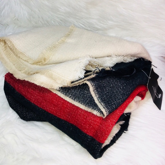 NWT Zara Blanket Scarf - Picture 2 of 3